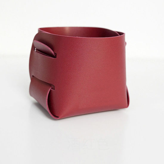 Изображение Wine Red - Faux Leather Nordic Style Porch Desktop Storage Box Basket For Cosmetics Remote Control Sundries 10x10x9cm, 1 Piece