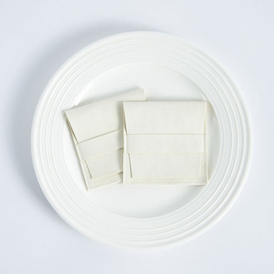 Image de Sachets à Bijoux en PU Cuir Crème Carré Suédine 6.2cm x 6.2cm, 1 Pièce