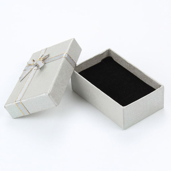 Picture of 6 PCs Pearlescent Paper Jewelry Box Rectangle Gray Bowknot Pattern 8cm x 5cm