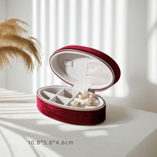 Bild von 1 Stück Veloursamt Schmuck-Aufbewahrungsbox Oval Rot 10cm x 5.8cm x 4.6cm