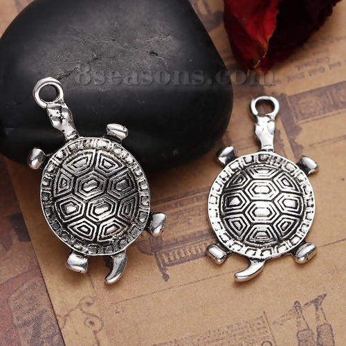 オーシャンアクセサリー 亜鉛合金 ボヘミアン ペンダント 亀 銀古美 35mmx 18mm、 10 個 の画像