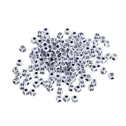 Image de Perles en Acrylique Carré Blanc Lettre au Hasard 5mm x 5mm, Taille de Trou: 2.3mm, 500 Pcs