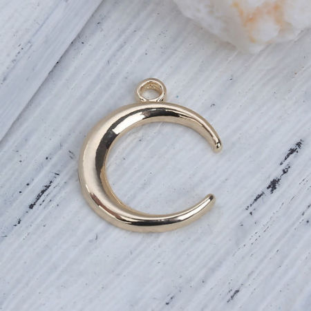 Picture of Zinc Based Alloy Charms Crescent Moon Double Horn Gold Plated 20mm( 6/8") x 16mm( 5/8"), 5 PCs