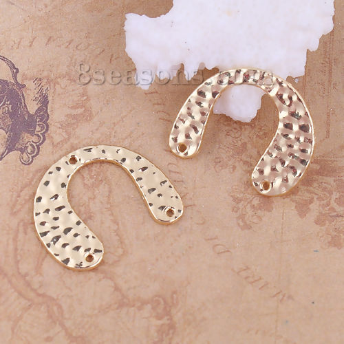 Picture of Zinc Based Alloy Hammered Connectors U-shaped Gold Plated 24mm x 20mm, 10 PCs
