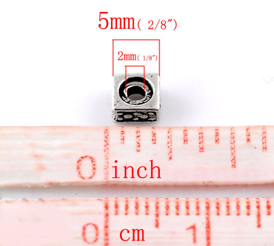 Bild von Zinklegierung Zwischenperlen Spacer Perlen Rechteck Antiksilber Geschnitzte Muster Farbe Plattiert ca. 5mm x 5mm, Loch:ca. 2mm, 200 Stück