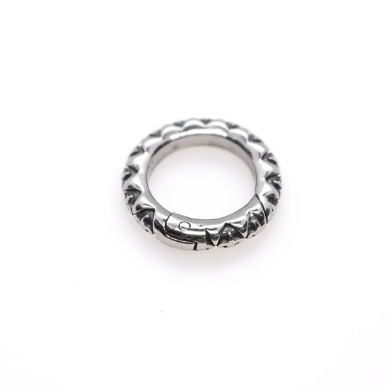 Picture of 304 Stainless Steel Bolt Spring Ring Clasps Circle Ring Carved Pattern Antique Silver Color 18mm Dia., 10 PCs