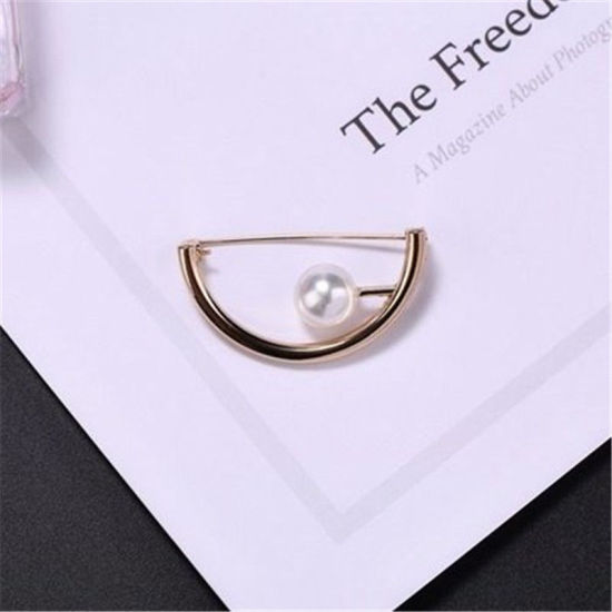 Picture of Pin Brooches Half Round Gold Plated White Imitation Pearl 1 Piece