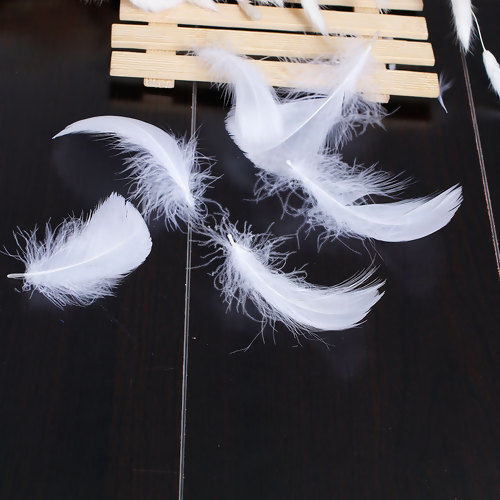 Picture of Natural Dyed Goose Feather For DIY & Craft White 10cm x3cm(3 7/8" x1 1/8") - 3cm x1cm(1 1/8" x 3/8"), 100 PCs