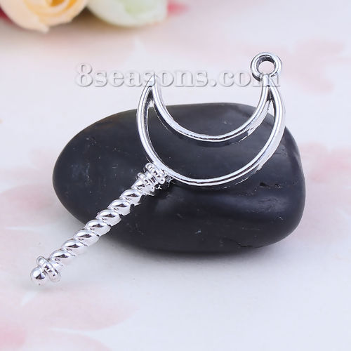 Image de Pendentifs Cadre Arrière Oupour Résine Polymètre Supports à Cabochons Collection de Conte de Fées en Alliage de Zinc Clé Lune     