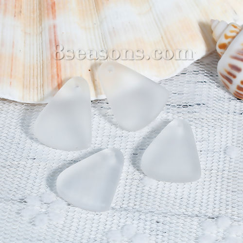 Picture of Resin Sea Glass Charms Triangle Frosted 