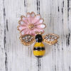 Imagen de Zamak Colgantes Charms Flor de la margarita Amarillo Rosado Abeja Transparente Rhinestone Esmalte 20mm x 18mm, 5 Unidades