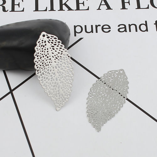 Picture of Iron Based Alloy Pendants Leaf Filigree Stamping