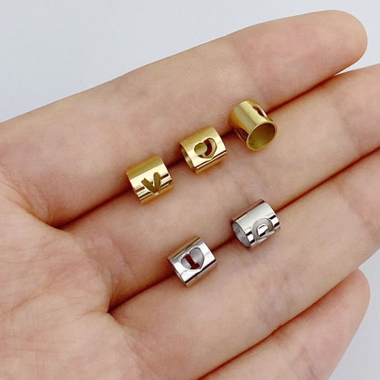 Imagen de 304 Acero Inoxidable Cuentas Cilíndrico Chapado en Oro Mayúscula Letra 6mm x 6mm, 2 Unidades