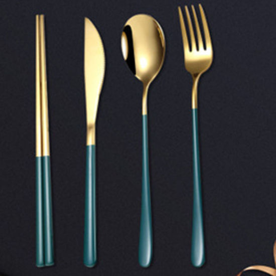 Изображение 24Pcs White Gold Cutlery Set Kitchen Tableware Set Stainless Steel Dinnerware Set Knife Fork Spoon Dinner Set Dishwasher Safe