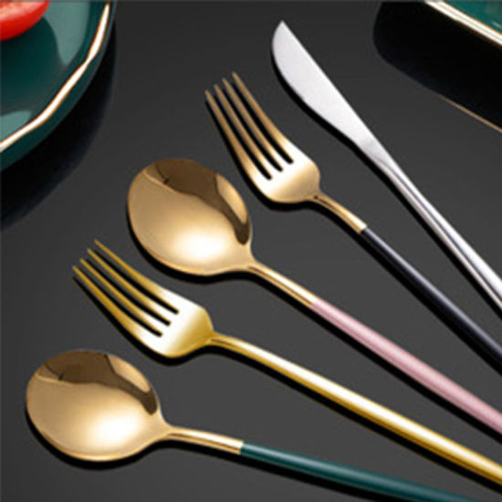 Изображение 24Pcs White Gold Cutlery Set Kitchen Tableware Set Stainless Steel Dinnerware Set Knife Fork Spoon Dinner Set Dishwasher Safe