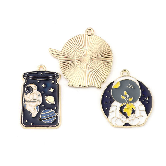 Imagen de Zamak Galaxia Colgantes Charms Ronda Chapado en Oro Astronauta Esmalte 29mm x 25mm, 5 Unidades