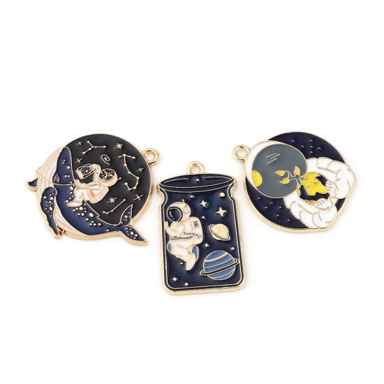 Imagen de Zamak Galaxia Colgantes Charms Ronda Chapado en Oro Astronauta Esmalte 29mm x 25mm, 5 Unidades