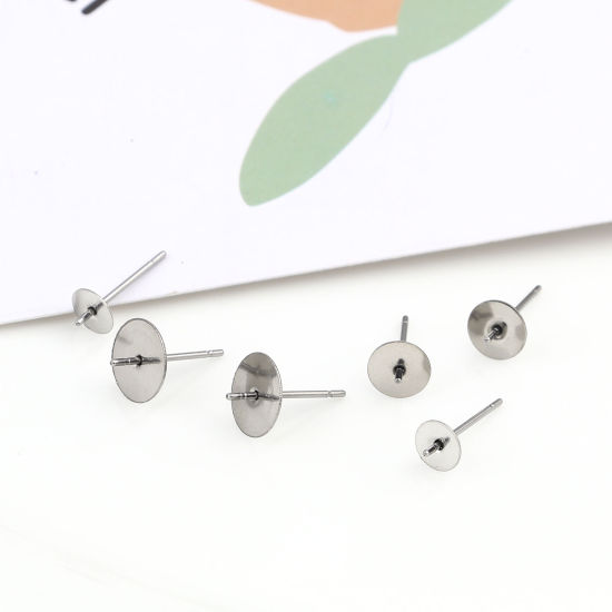 Immagine di Acciaio Inossidabile Orecchini a Perno Tondo Tono Argento 5mm Dia., Posta / Filo Dimensione: (21 misura), 30 Pz