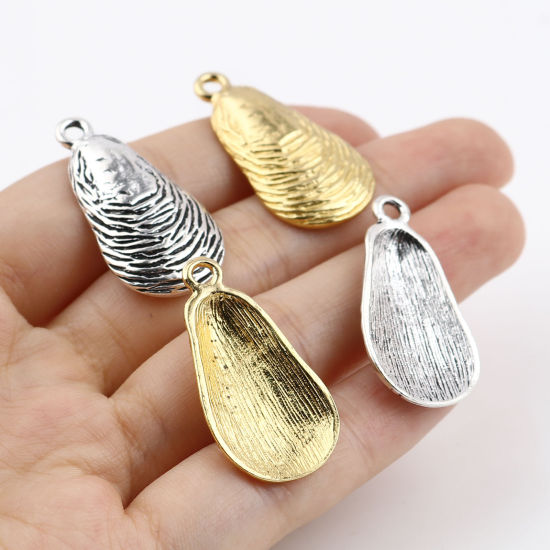 Picture of Zinc Based Alloy Charms Shell