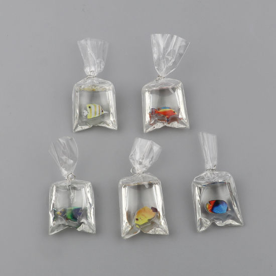 Image de Pendentifs Bijoux d'Océan en Résine Sac Multicolore Poisson 50mm x 23mm, 5 Pcs