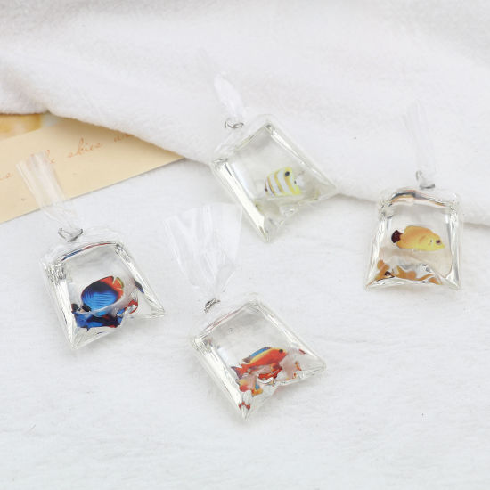 Image de Pendentifs Bijoux d'Océan en Résine Sac Multicolore Poisson 50mm x 23mm, 5 Pcs