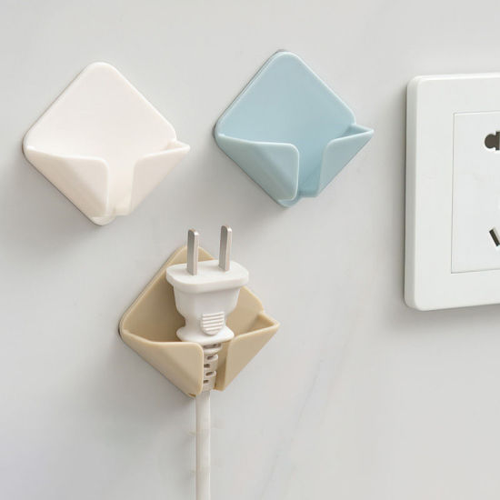 Изображение Punch-free Self-adhesive Wall-mounted Plug Power Cord Storage Rack