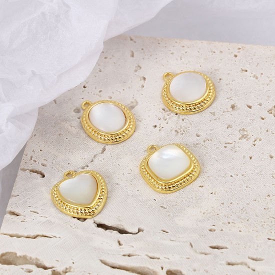 Immagine di Conchiglia + Ottone Charms 18K Vero Oro Placcato Bianco 1 Pz