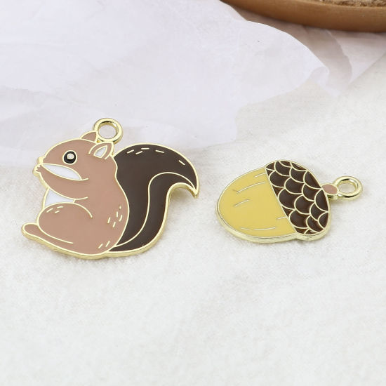 Immagine di Lega di Zinco Collezione Flora Charms Scoiattolo Oro Placcato Multicolore Pigna Smalto 5 Pz