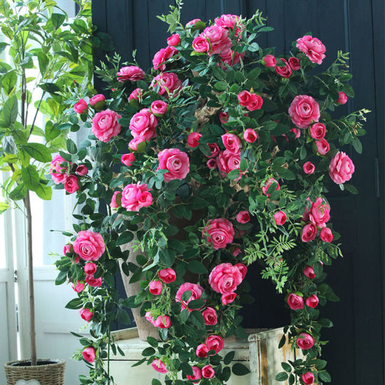 Image de Vignes artificielles de guirlandes de rose de soie de faux pour la décoration de jardin de mur de maison de noce