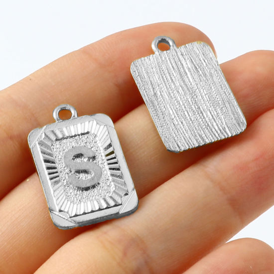 Immagine di Lega di Zinco Charms Rettangolo Tono Argento Lettera Maiuscola 23mm x 15mm , 10 Pz