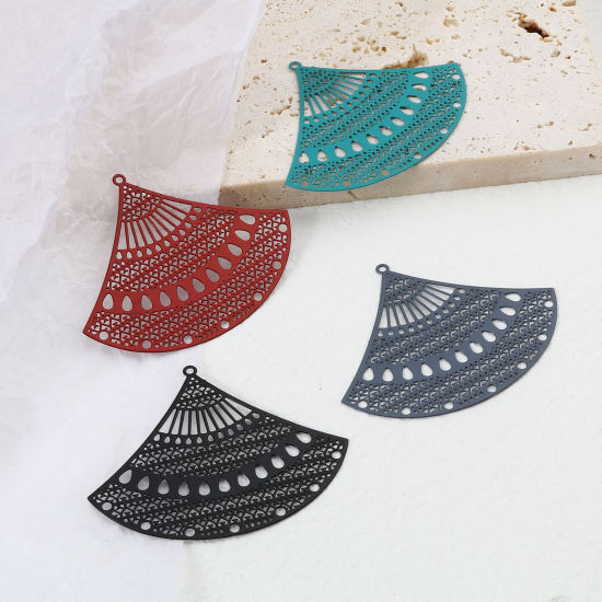 Immagine di Lega di Ferro Filigree Stamping Ciondoli A Forma di Ventagli Multicolore Filigrana 5cm x 4cm , 5 Pz