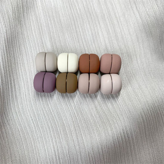 Picture of Zinc Based Alloy No-snag Magnetic Round Scarf Buckle For Hijab Scarf Wrap