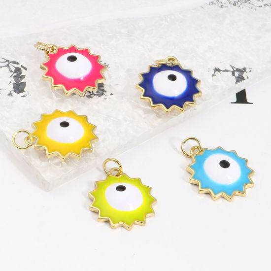 Image de Breloques Religieux en Laiton Soleil Doré Multicolore Œil Mauvais Émail 22mm x 17mm, 1 Pièce