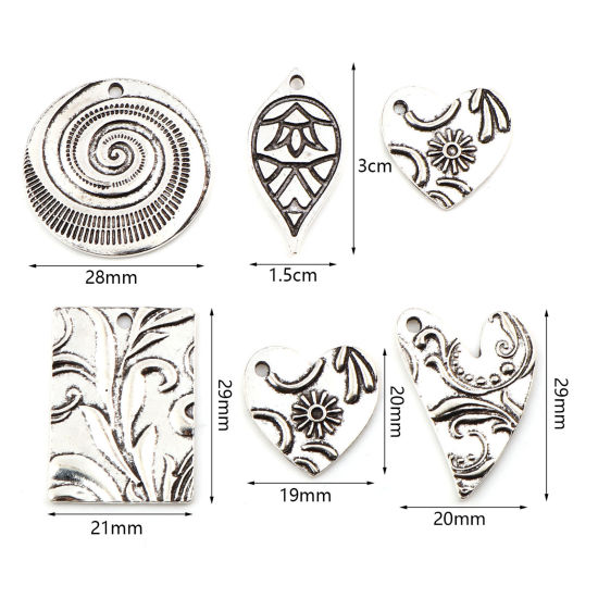 Picture of Zinc Based Alloy Charms Heart Antique Silver Color Leaf 10 PCs