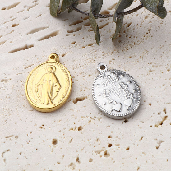 Picture of Stainless Steel Religious Charms Oval Multicolor Jesus 19mm x 13mm, 1 Piece