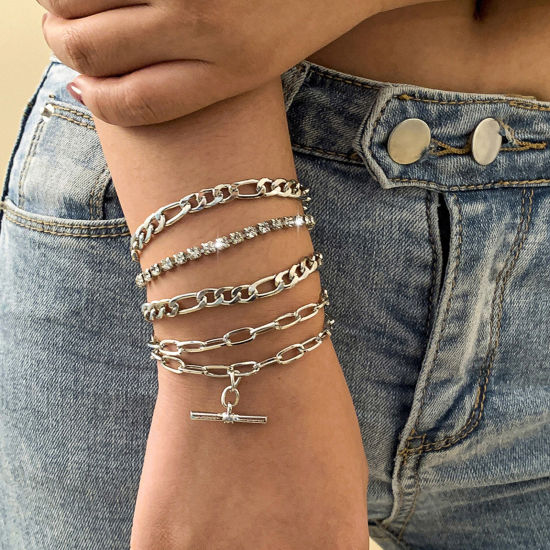 Picture of Stylish Women's Chain Bracelets