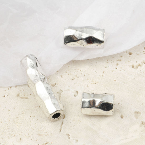 Immagine di Lega di Zinco Martellato Perline Cilindrico Argento Antico 10 Pz