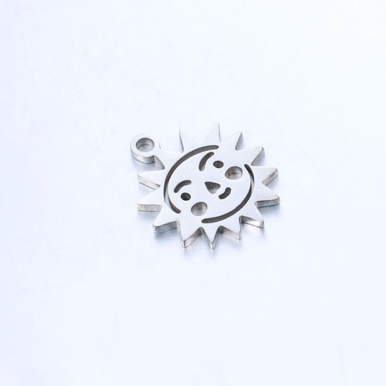 304ステンレス鋼 チャーム 太陽 多色 笑顔 透かし 14mm x 12mm、 5 個 の画像