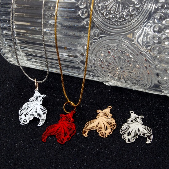 合金 透かしパーツ ペンダント 金魚 多色 ペインティング 4.8cm x 3.1cm、 10 個 の画像