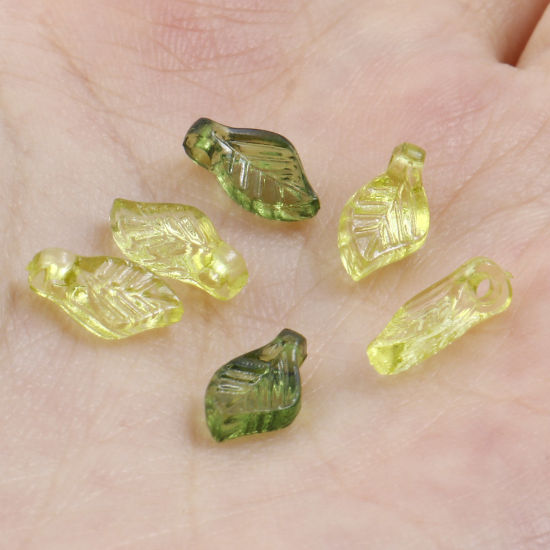 Bild von Muranoglas Charms Blätter Grün 10mm x 5mm, 100 Stück