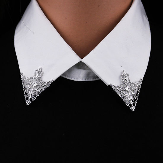 Bild von Retro Hemdkragen Krawatte Broschennadel Dreieck Filigran Bunt 4cm x 3.5cm, 1 Paar