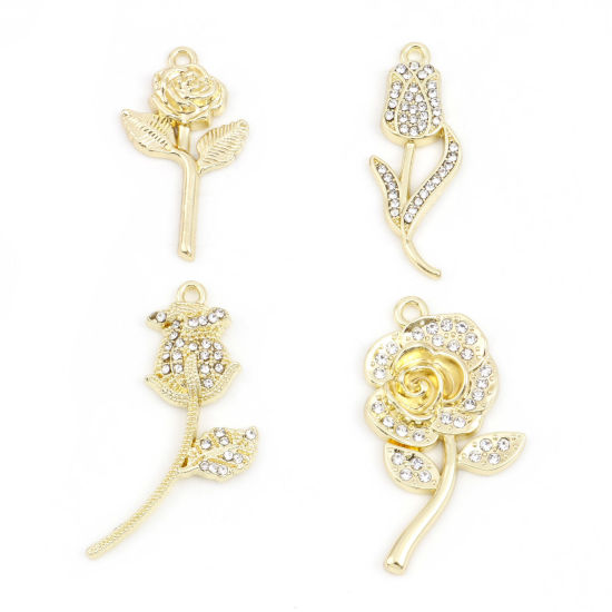 Imagen de Zamak día de San Valentín Colgantes Flor Chapado en Oro Transparente Rhinestone Micro Pave 5 Unidades