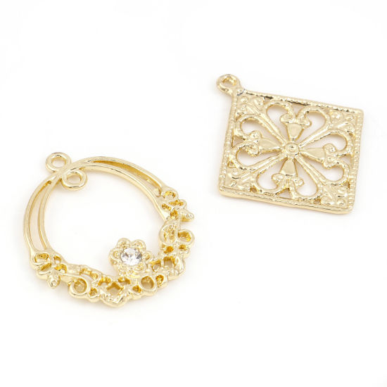 Picture of Zinc Based Alloy Style Of Royal Court Character Charms Gold Plated