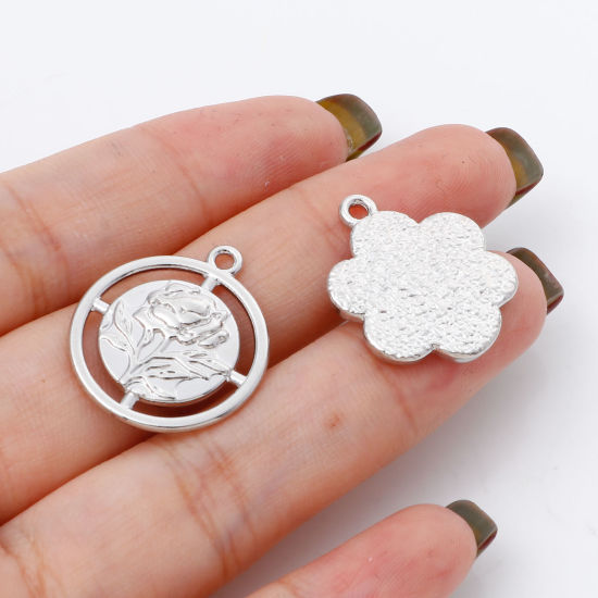 Picture of Zinc Based Alloy Charms Silver Tone Flower Heart