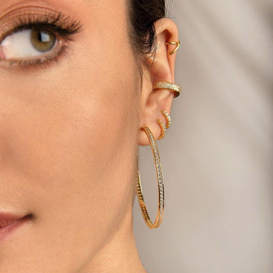 Immagine di Ecologico Semplice & Casual Elegante 18K Vero Oro Placcato Rame & Zircone Cubico orecchino cerchio Per Donne Anniversario 1 Paio