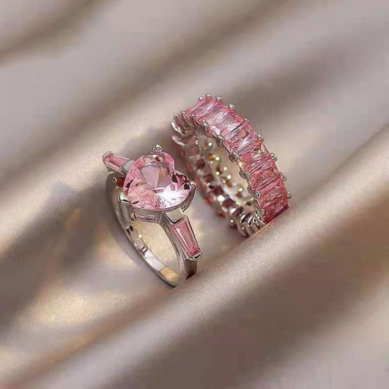 Picture of Brass Wedding Unadjustable Rings Platinum Plated Pink Cubic Zirconia                                                                                                                                                                                          