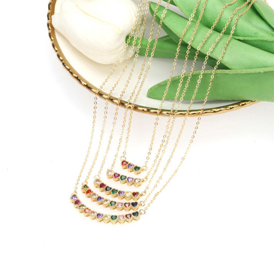 Imagen de Respetuoso del Medio Ambiente Exquisito Elegante 18k Chapado en Oro Cobre+ Circón Artificial Cable Cadena Cruz Corazón Collar con Colgante Para Mujeres Día de San Valentín 1 Unidad