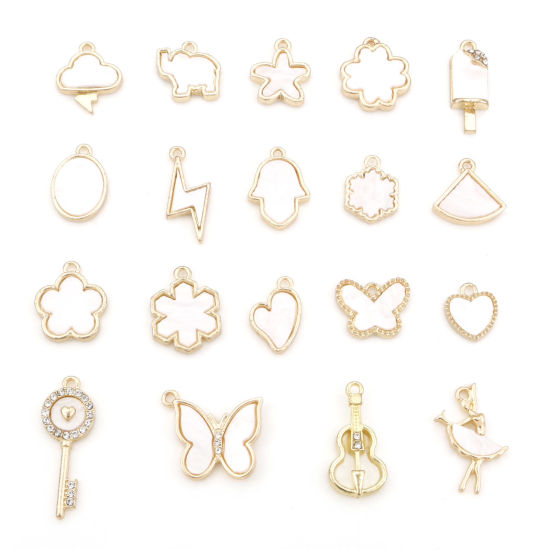 Picture of Zinc Based Alloy & Acrylic Charms Gold Plated White