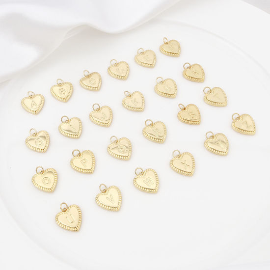 真鍮 バレンタイン・デー チャーム 金メッキ ハート キャピタルレター 19mm x 15mm、 1 個 の画像
