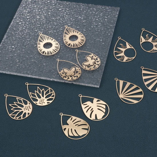 Imagen de Hierro Filigrana Estampación Colgantes Gota KC Dorado Hueco 10 Unidades